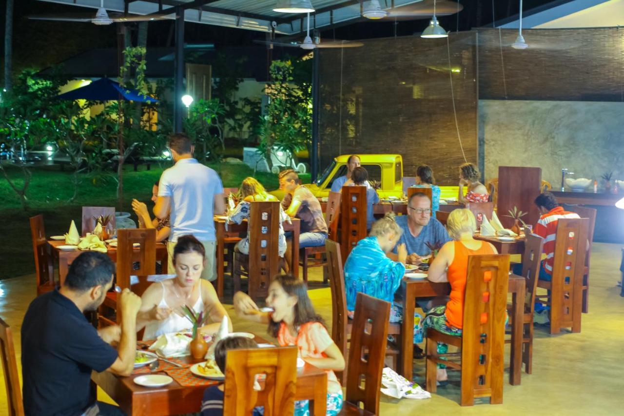 奥里卡酒店卡图纳亚克机场店 卡图纳耶克 外观 照片